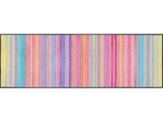 Fußmatte mit bunten Streifen