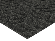 Eckansicht der Fußmatte mit dunkelgrauen Blättermuster