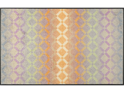 Fußmatte mit bunten Rauten