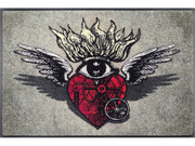 Fußmatte mit Herz und Flügeln