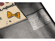 Rückenansicht der Fußmatte für die Küche mit Küchenutensilien