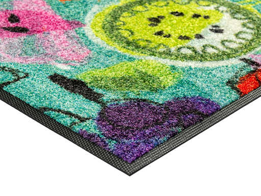 Eckansicht des Läufers mit buntem Obst