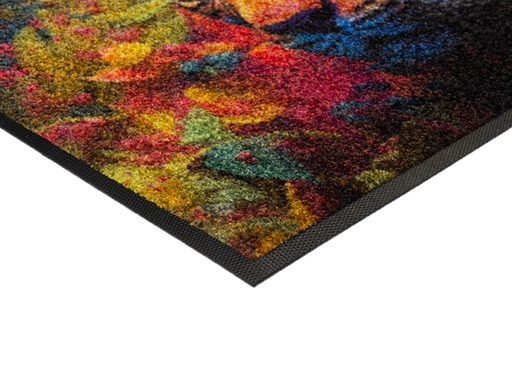 Eckansicht der Fußmatte mit Leopard und buten Farben