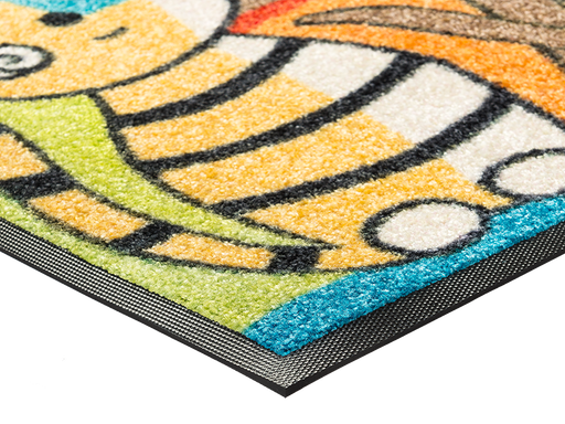 Eckansicht des bunten Katzenmotives auf der Fußmatte