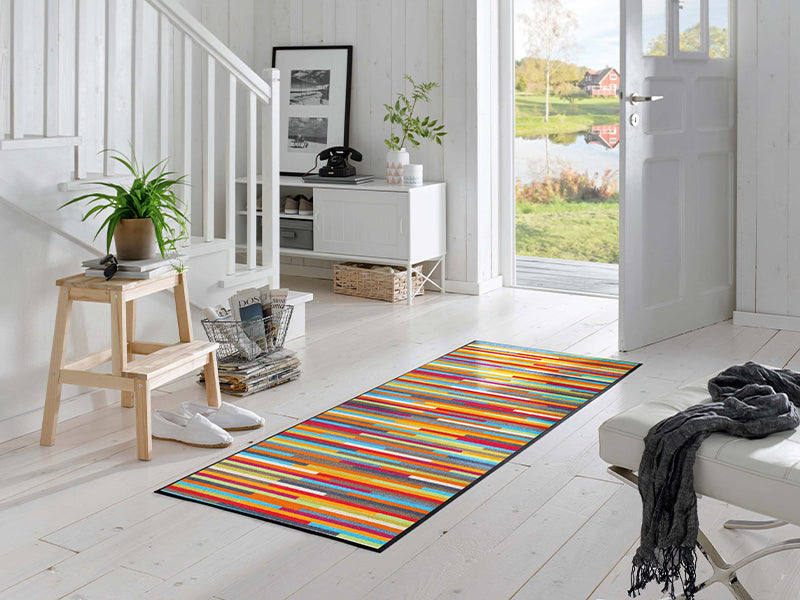 Gestreifte bunte Fußmatte