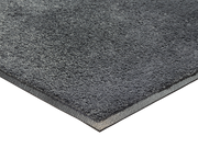 Eckansicht der dunkelgrauen Fußmatte