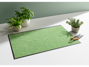 einfarbige Fußmatte in hellgrün