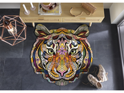 Fußmatte mit buntem Mandala-Tiger im Garderobenbereich