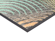 Eckansicht der Fußmatte mit bunten Kreisformen