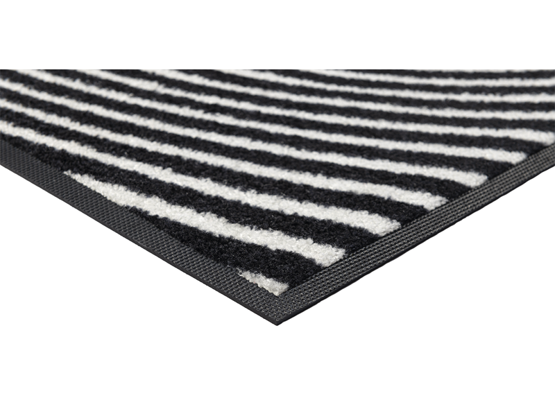 Eckansicht der Fußmatte mit Herz in 3D Optik