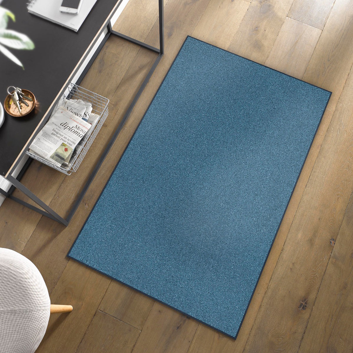 Fußmatte in Farbe Steel-blue im Eingangsbereich