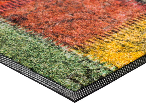Eckansicht der Fußmatte mit bunten Farbflächen