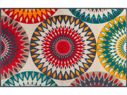 Fußmatte mit bunten Ornamenten