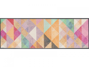 Fußmatte mit bunten Dreiecken