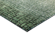 Eckansicht der Fußmatte mit grün-schwarzer und dezenter Musterung