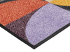 Eckansicht der Fußmatte mit bunten Farben