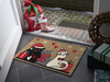 Fußmatte mit Katzenmotiv in festich-weihnachtlichem Stil im Eingangsbereich