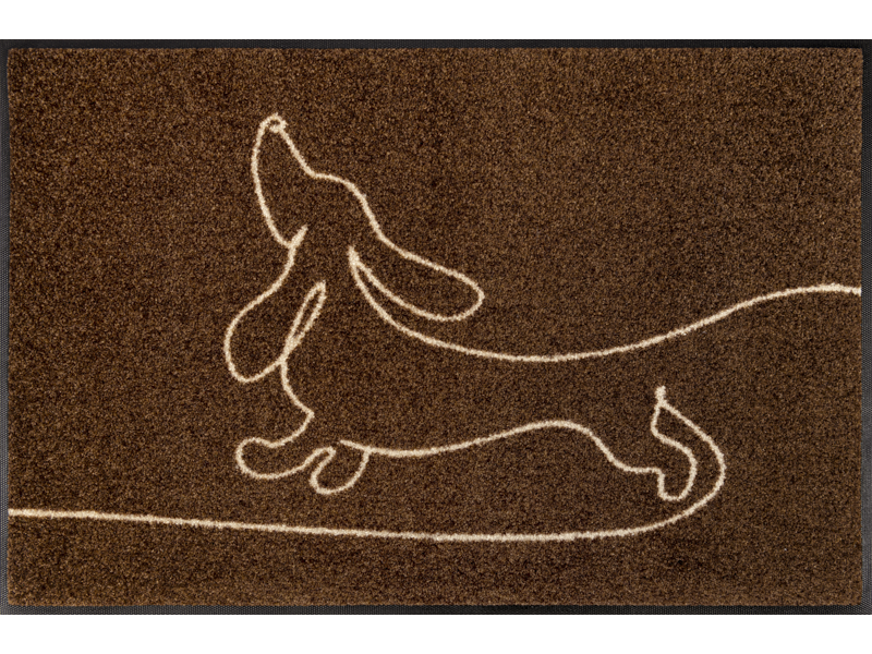 braune Fußmatte mit liniengezeichnetem Dackel-Hund