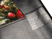 Rückenansicht der winterlichen Fußmatte mit Hirsch, Schnee und roten Christbaumkugeln