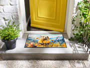 Fußmatte mit Murmeltier, Blumenwiese und Berglandschaft vor der Tür