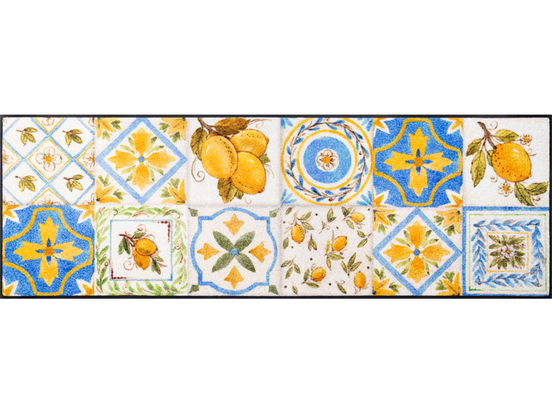 Fußmatte mit Kachelmotiven und Zitronen in blau und gelb