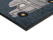 Eckansicht der Fußmatte mit Wohnwagen