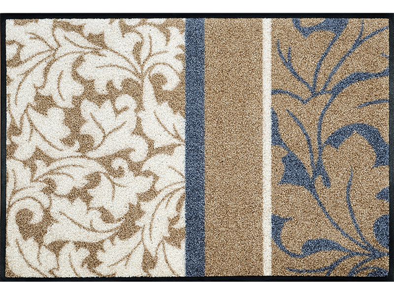 Fußmatte mit Ornamenten und Streifen