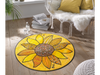 runde Fußmatte mit gelbem Sonnenblumenmotiv im Wohnzimmer