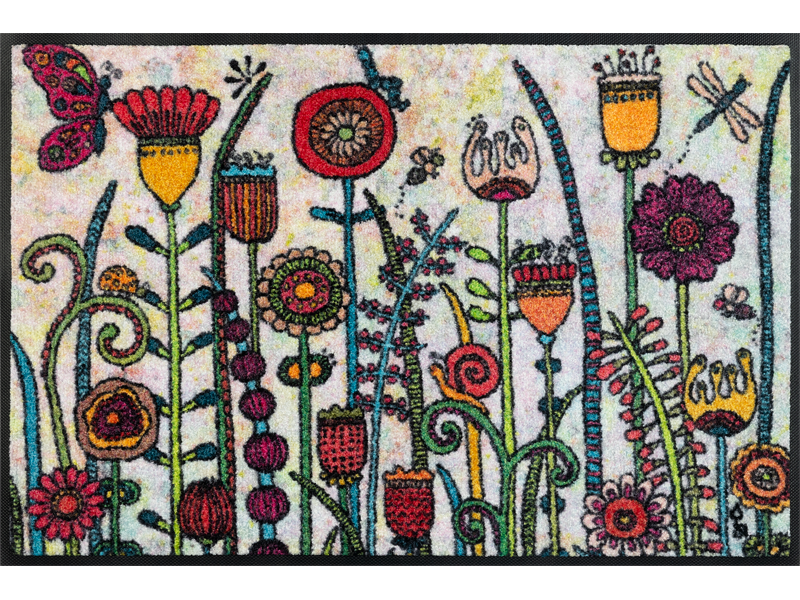 Fußmatte mit gemalenen Blumenmotiven