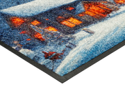 Eckansicht der Fußmatte mit winterlicher Landschaft und Häusern